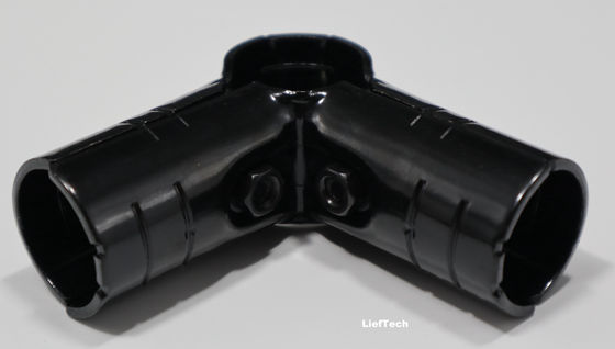 Łączniki rur metalowych typu L