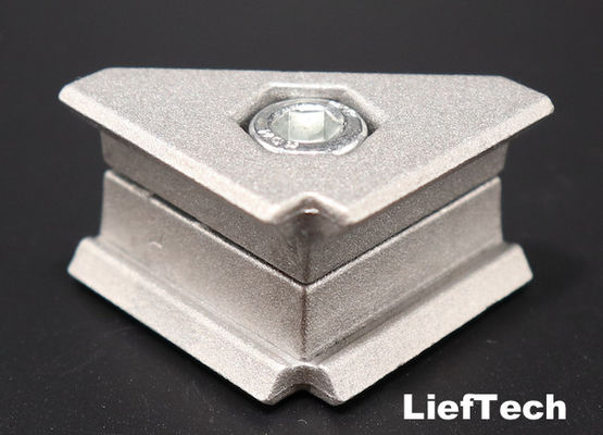 Łączniki przewodów aluminiowych o lekkiej masie